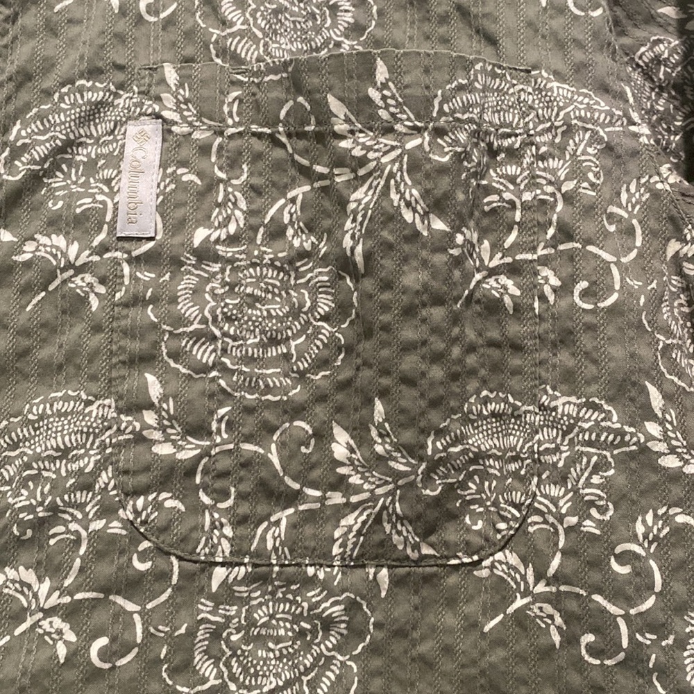 Columbia Sportswear Men’s Shirt/ Large - Picture 2 of 4